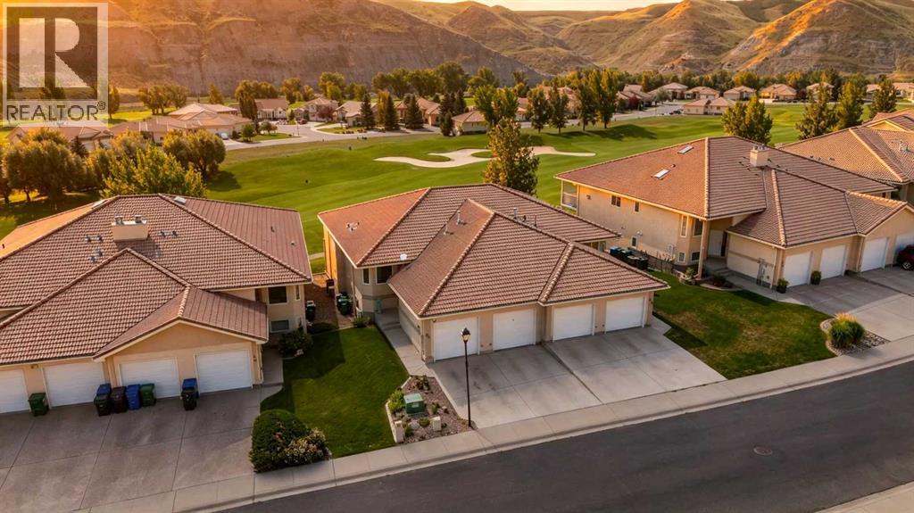A, 414 Canyon Boulevard W, Lethbridge, Alberta