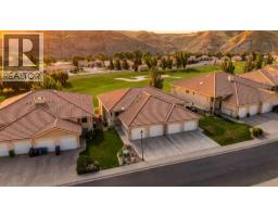 A, 414 Canyon Boulevard W, Lethbridge, Alberta