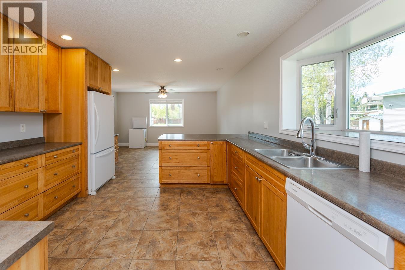 5772 Heyer Road, Prince George, British Columbia  V2N 6J4 - Photo 13 - R3158969