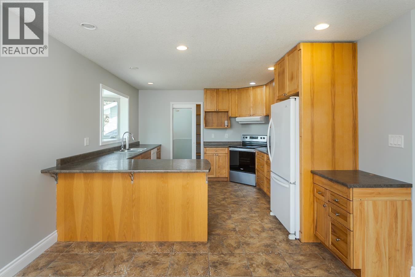 5772 Heyer Road, Prince George, British Columbia  V2N 6J4 - Photo 11 - R3158969