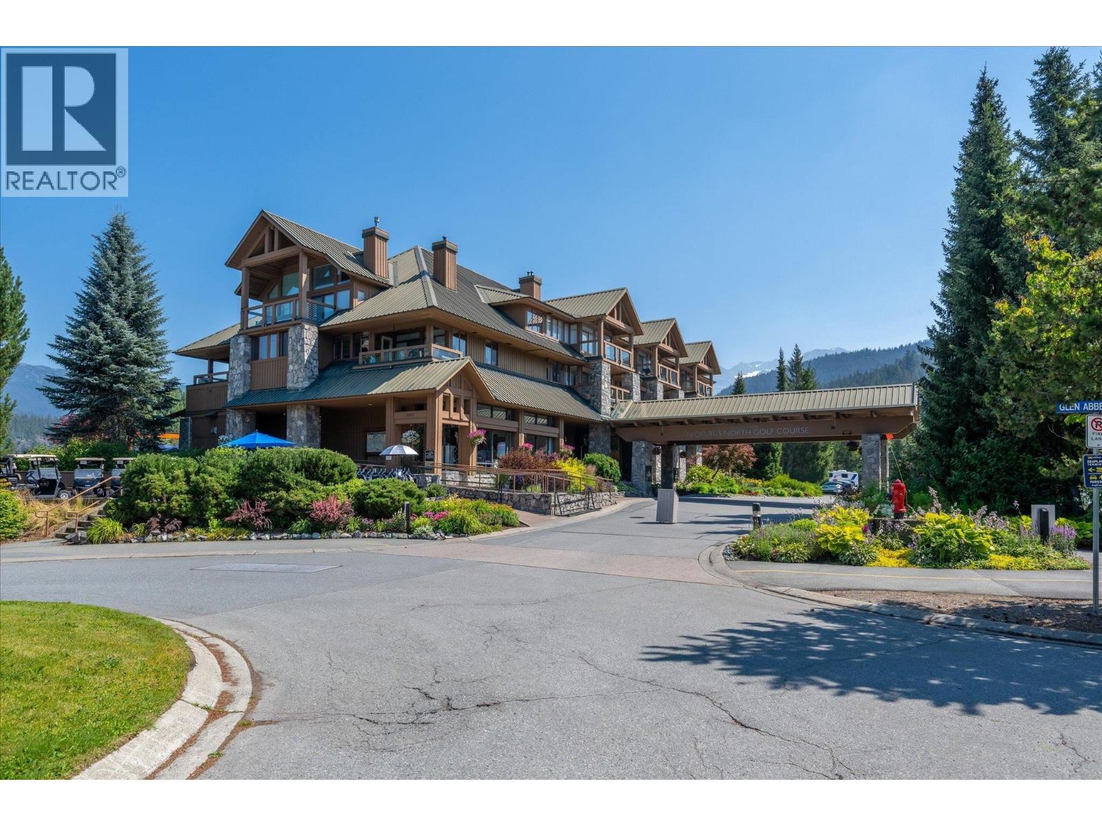 201 8080 Nicklaus North Boulevard, Whistler, British Columbia  V8E 1J7 - Photo 2 - R3159237