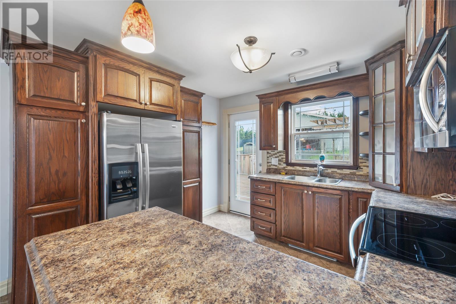 15 Hartland Avenue, Paradise — photo 9