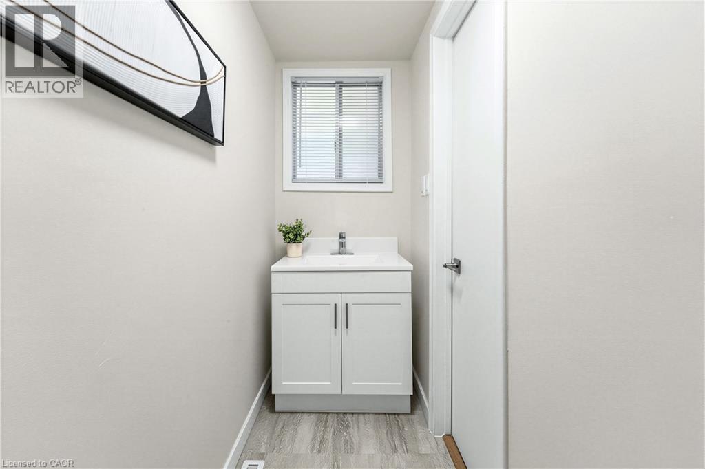 506 Lonelm Court Unit# A, Waterloo, Ontario  N2L 5E1 - Photo 13 - 40851077
