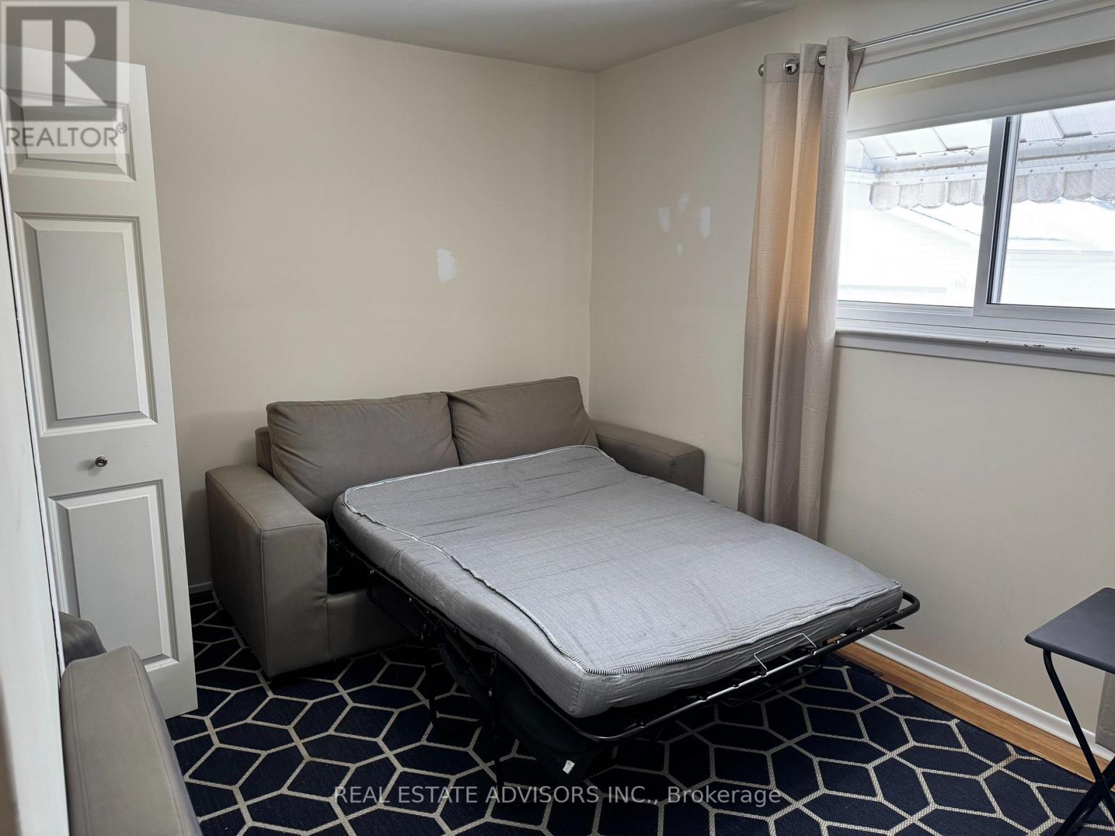 7360 Manion Road, Mississauga, Ontario  L4T 2K6 - Photo 2 - W13718988
