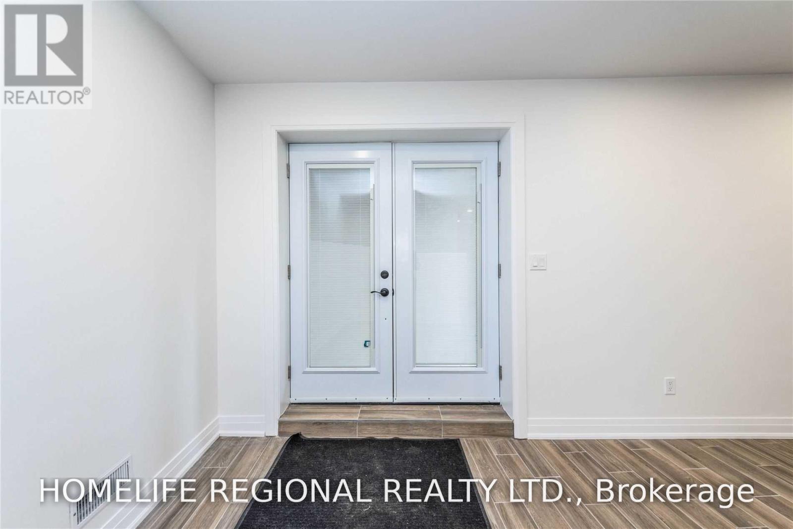 Lower - 946 Ninth Street, Mississauga, Ontario  L5E 1S3 - Photo 2 - W13718992