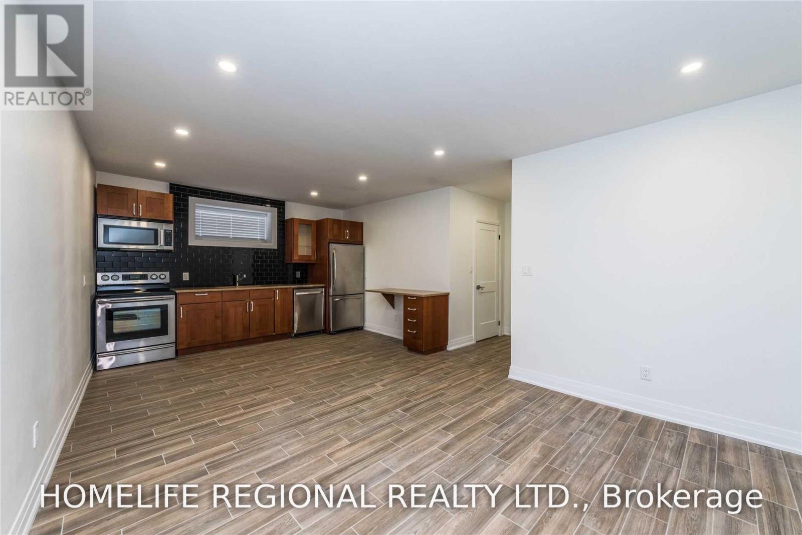 Lower - 946 Ninth Street, Mississauga, Ontario  L5E 1S3 - Photo 5 - W13718992