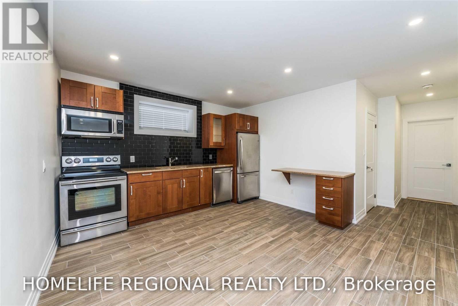 Lower - 946 Ninth Street, Mississauga, Ontario  L5E 1S3 - Photo 6 - W13718992