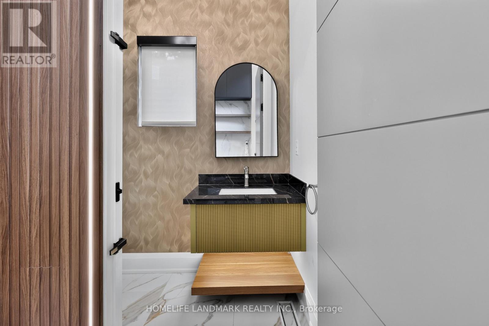 6423 Dunray Crescent, Mississauga, Ontario  L5N 1E7 - Photo 11 - W13718996
