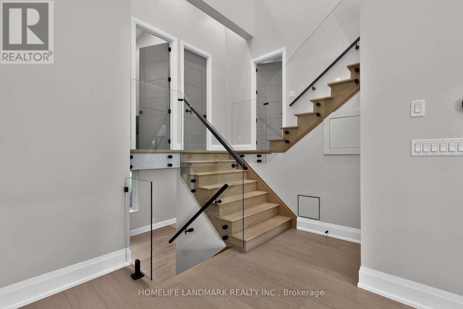 6423 Dunray Crescent, Mississauga, Ontario  L5N 1E7 - Photo 13 - W13718996