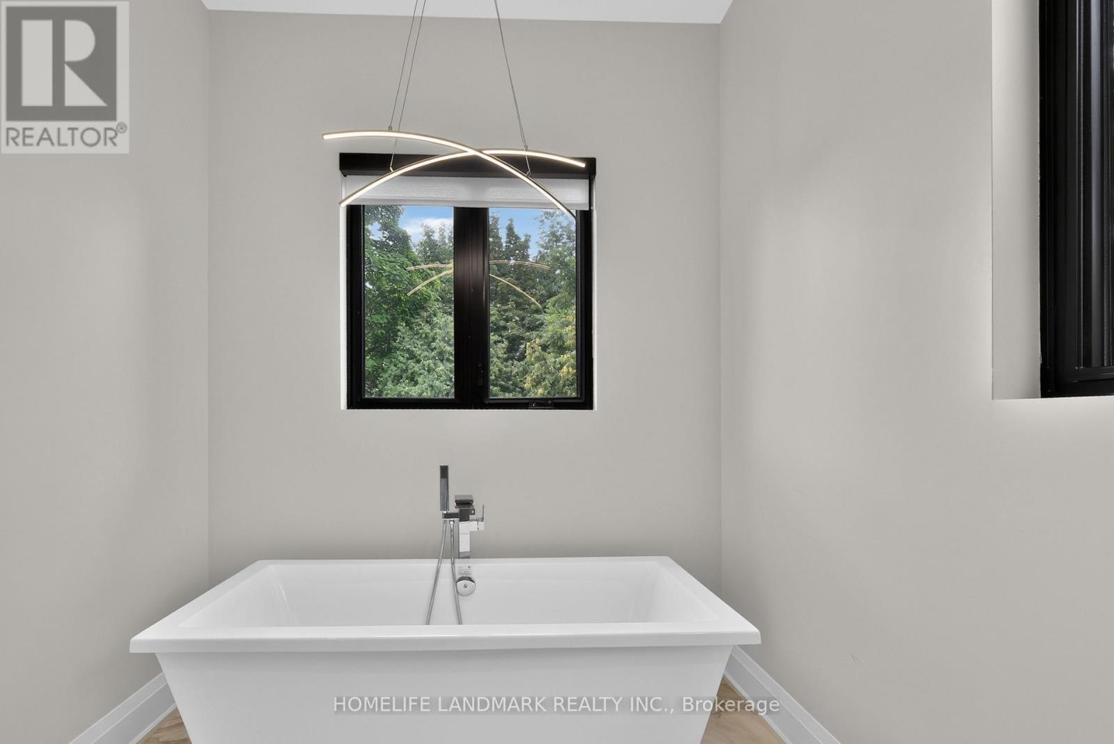 6423 Dunray Crescent, Mississauga, Ontario  L5N 1E7 - Photo 20 - W13718996