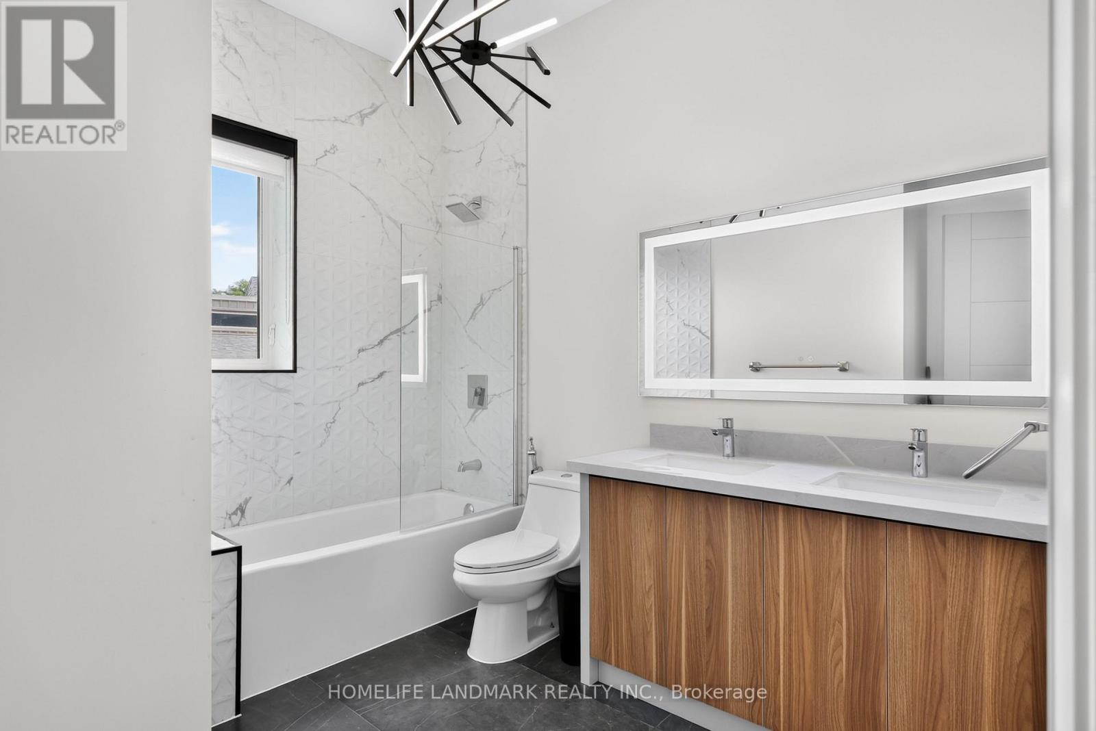 6423 Dunray Crescent, Mississauga, Ontario  L5N 1E7 - Photo 24 - W13718996