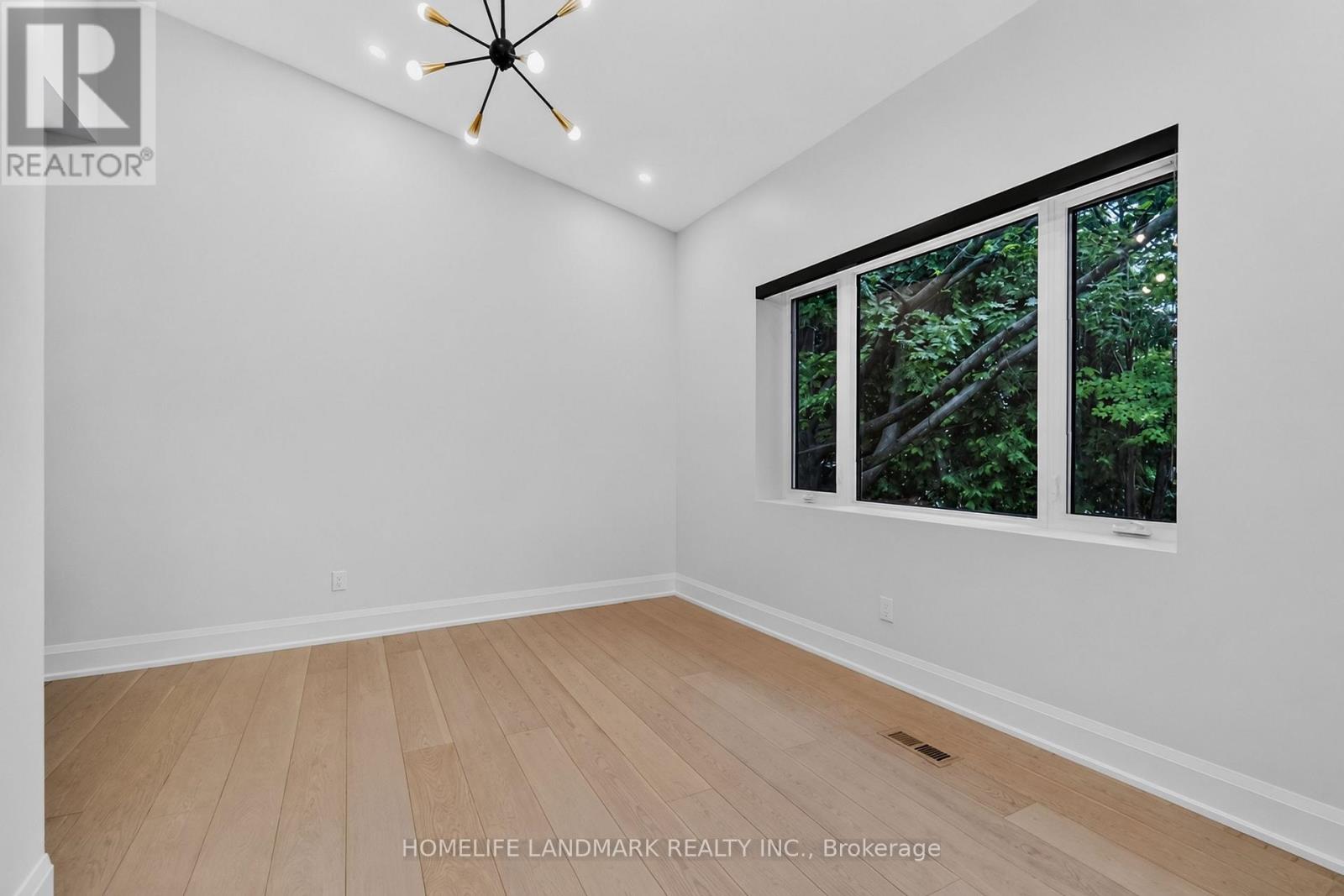 6423 Dunray Crescent, Mississauga, Ontario  L5N 1E7 - Photo 25 - W13718996
