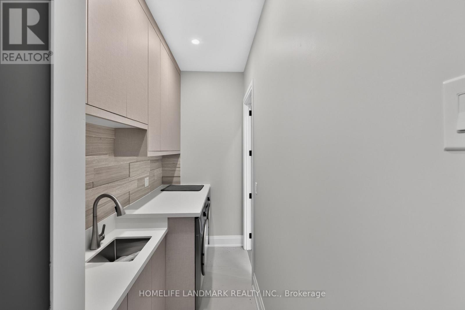6423 Dunray Crescent, Mississauga, Ontario  L5N 1E7 - Photo 27 - W13718996