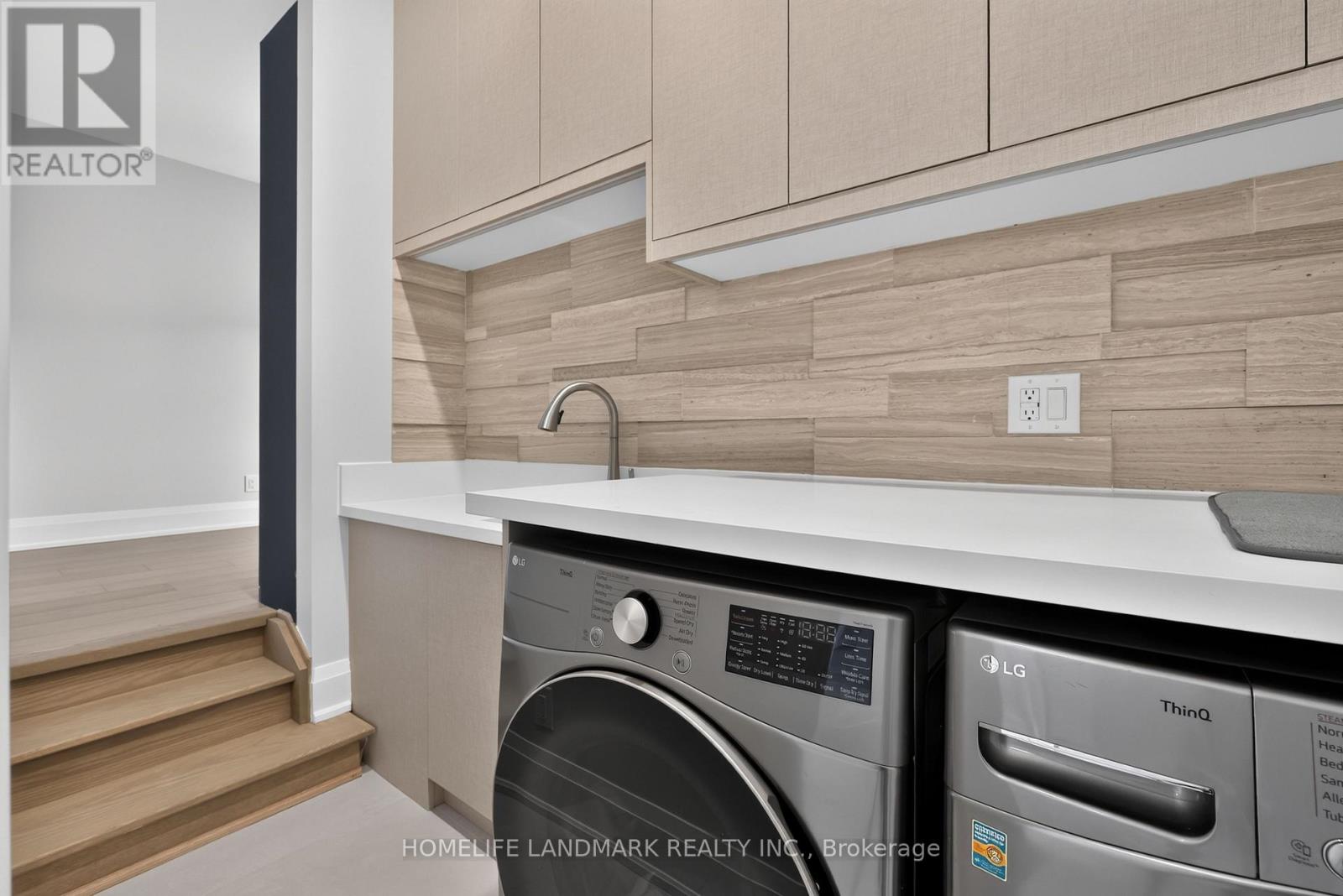 6423 Dunray Crescent, Mississauga, Ontario  L5N 1E7 - Photo 28 - W13718996
