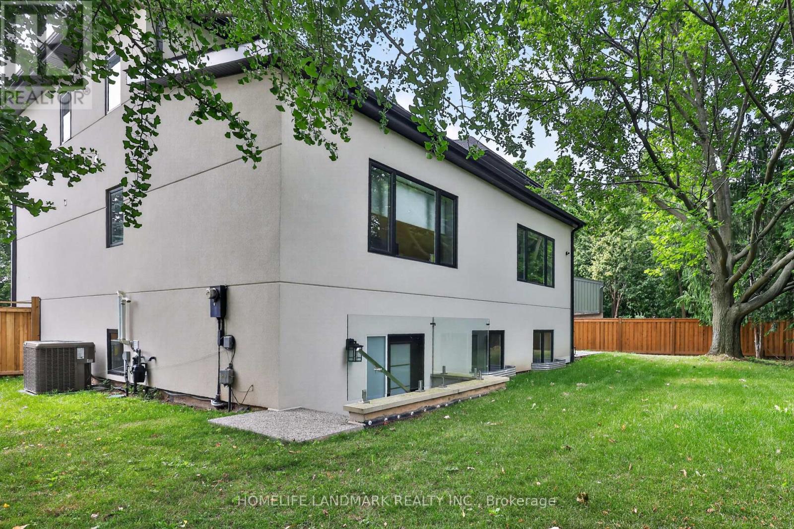 6423 Dunray Crescent, Mississauga, Ontario  L5N 1E7 - Photo 35 - W13718996