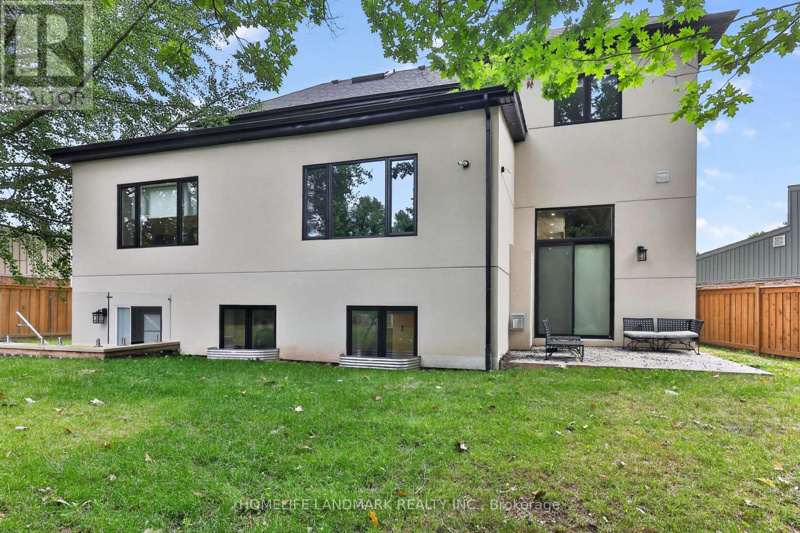 6423 Dunray Crescent, Mississauga, Ontario  L5N 1E7 - Photo 36 - W13718996