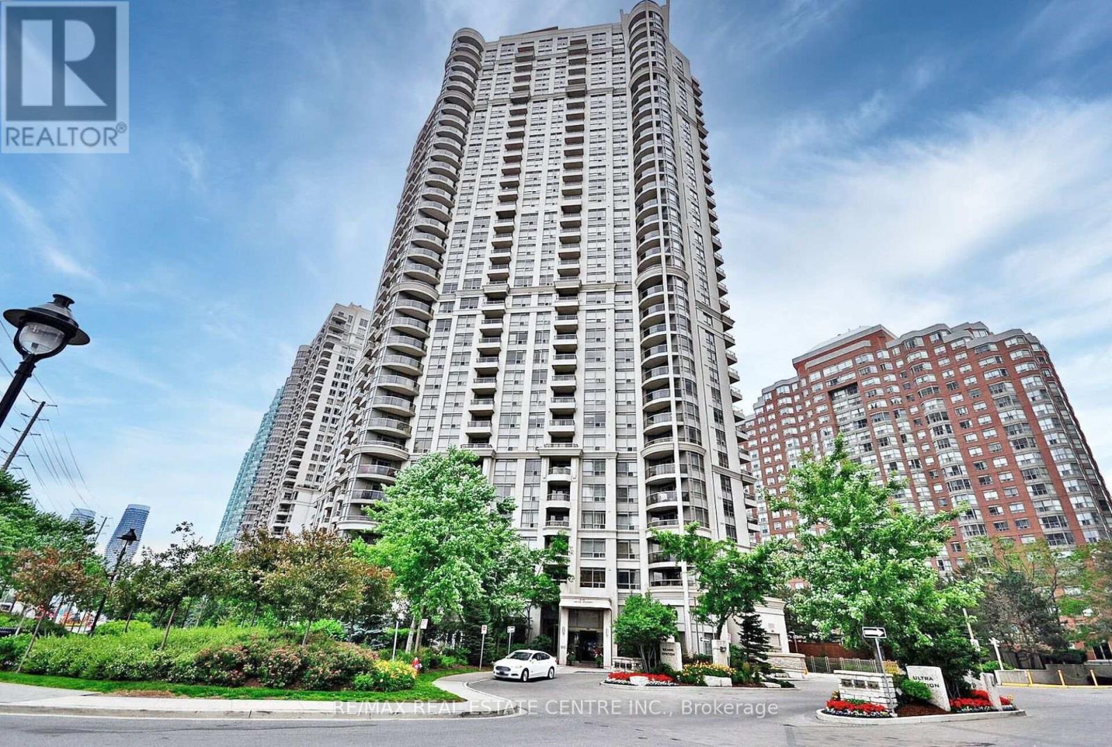 1701 - 310 BURNHAMTHORPE ROAD W, Mississauga, Ontario