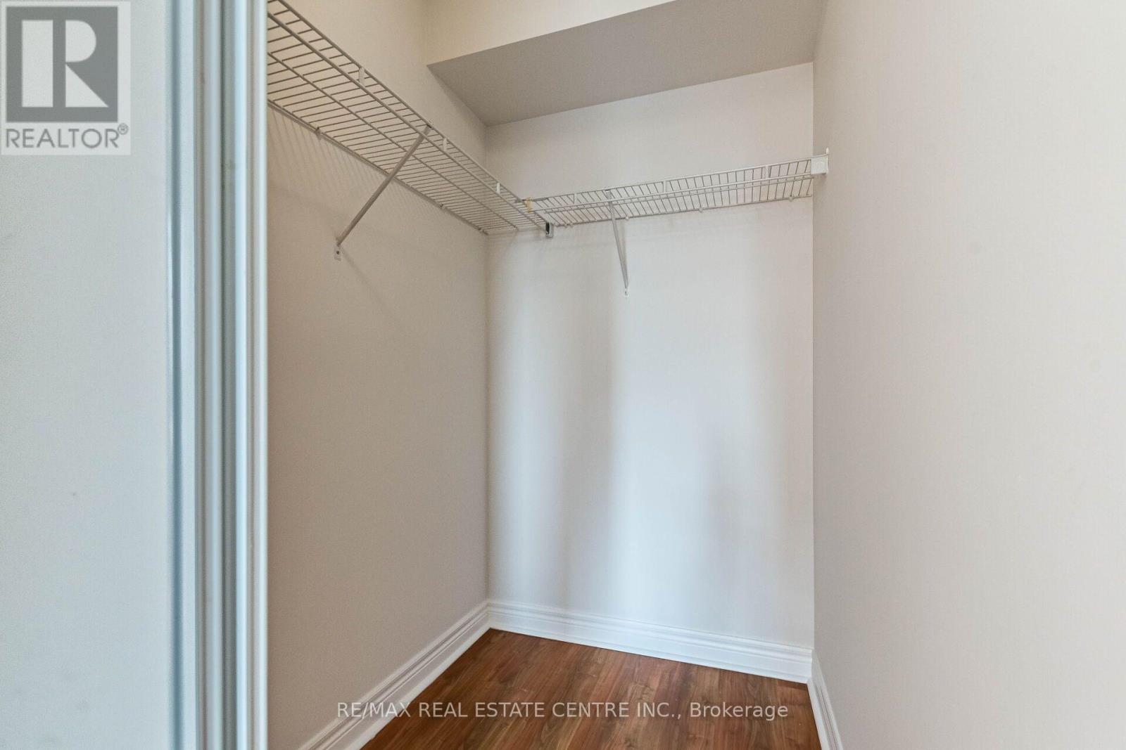 1701 - 310 Burnhamthorpe Road W, Mississauga, Ontario  L5B 4P9 - Photo 16 - W13719016