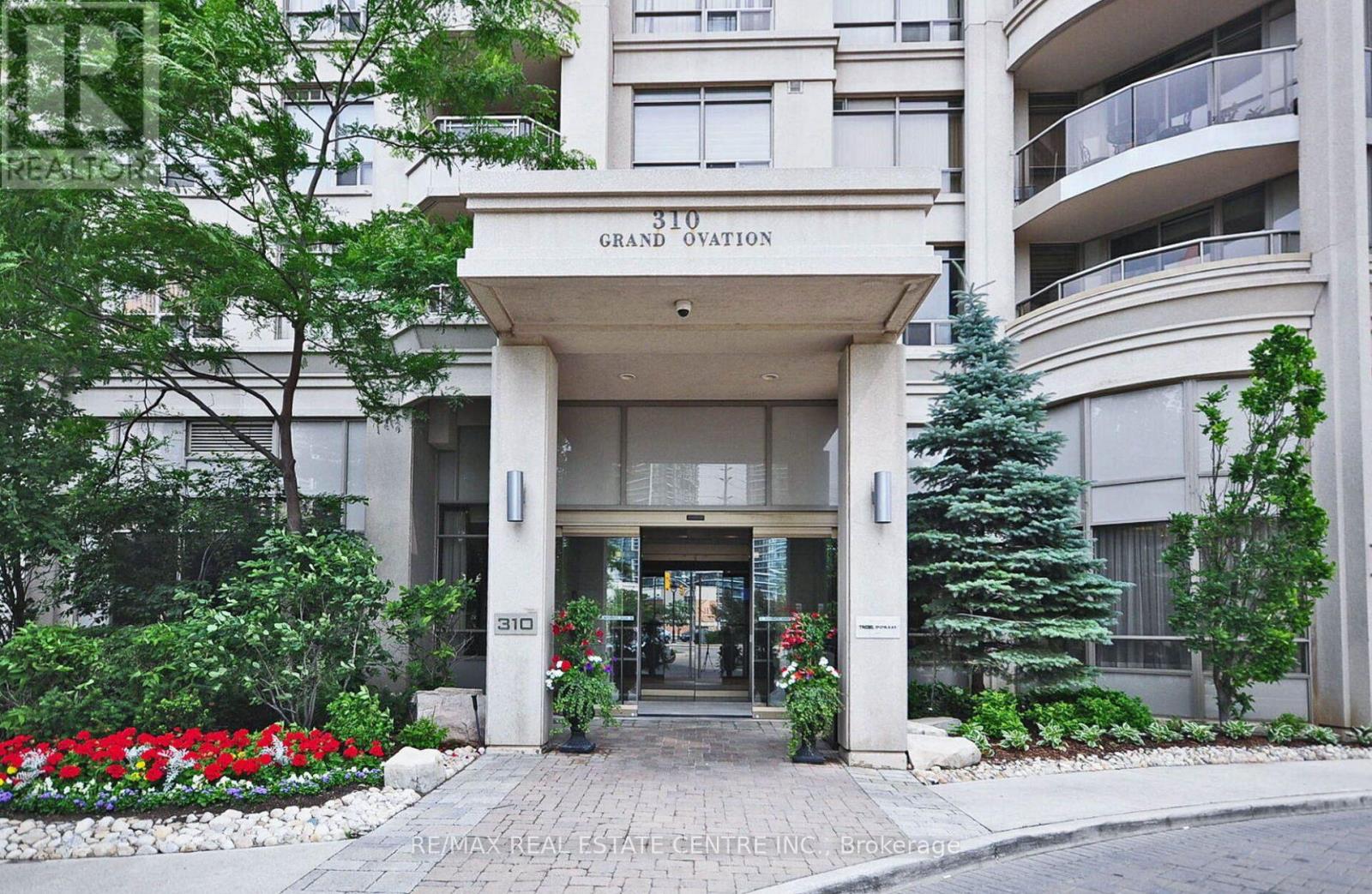 1701 - 310 Burnhamthorpe Road W, Mississauga, Ontario  L5B 4P9 - Photo 2 - W13719016
