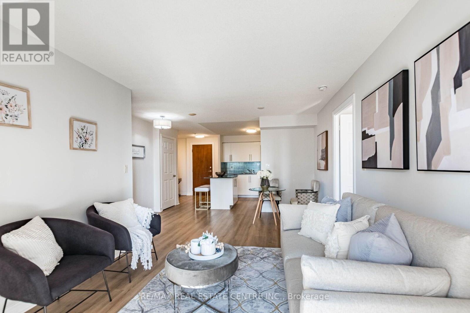 1701 - 310 Burnhamthorpe Road W, Mississauga, Ontario  L5B 4P9 - Photo 8 - W13719016