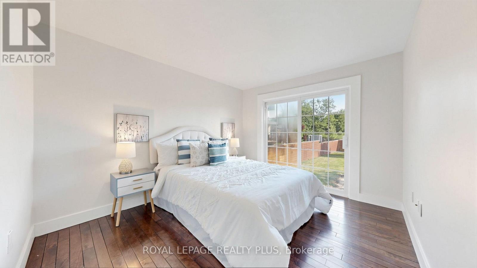 285 Bronte Road, Oakville, Ontario  L6L 3C5 - Photo 7 - W13719056