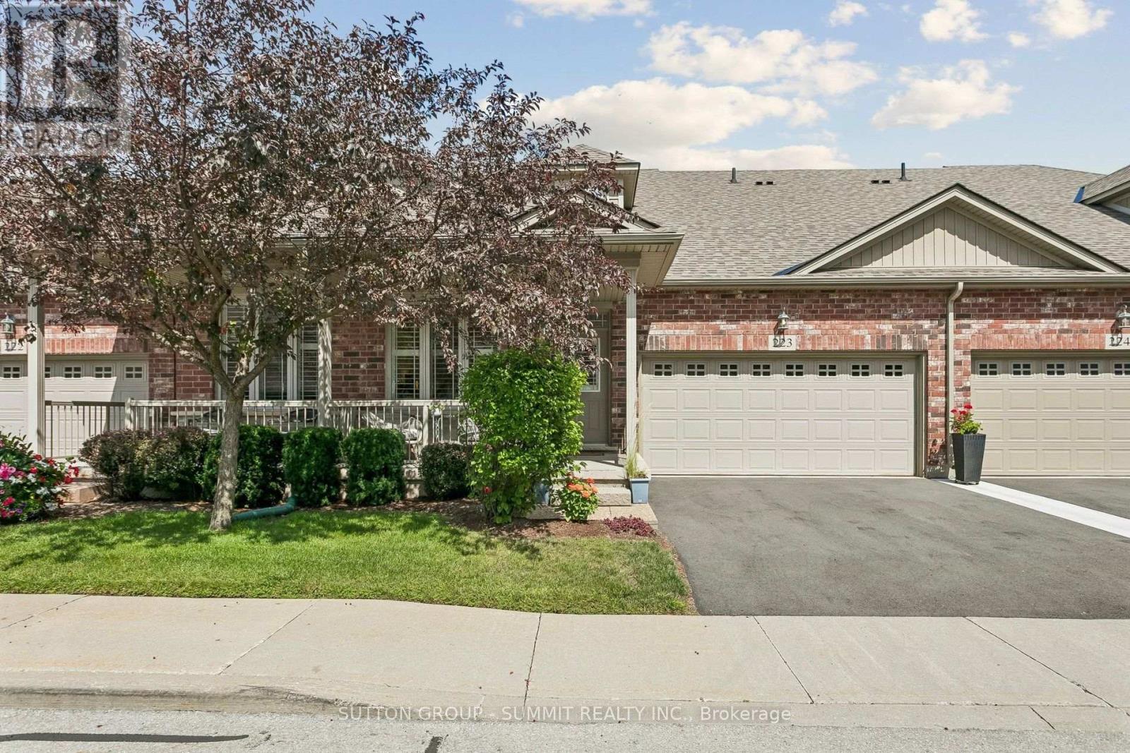223 - 2120 Itabashi Way, Burlington, Ontario  L7M 0V3 - Photo 2 - W13719088