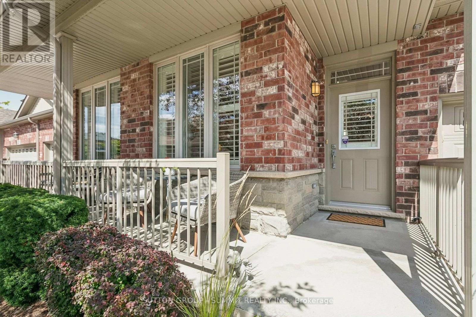 223 - 2120 Itabashi Way, Burlington, Ontario  L7M 0V3 - Photo 3 - W13719088