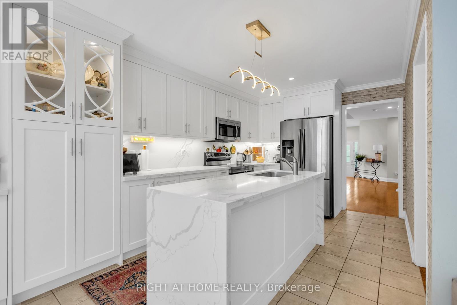 3833 Quiet Creek Drive, Mississauga, Ontario  L5M 8B1 - Photo 16 - W13719106