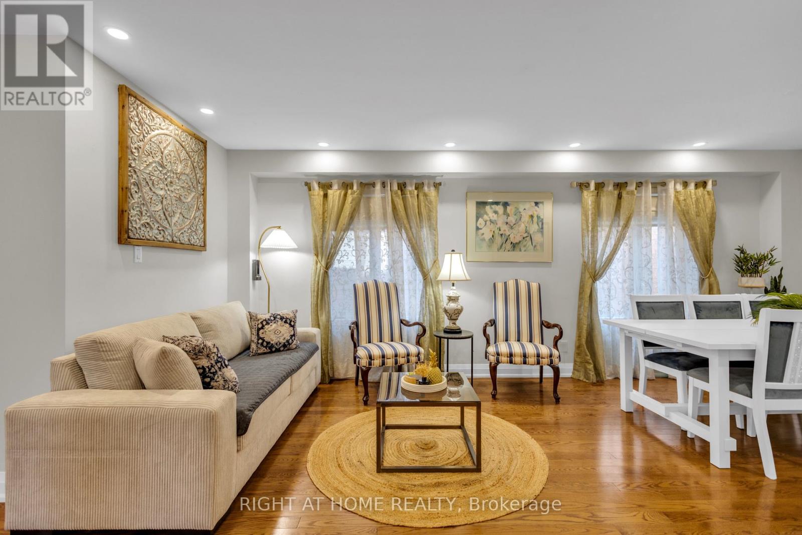 3833 Quiet Creek Drive, Mississauga, Ontario  L5M 8B1 - Photo 9 - W13719106