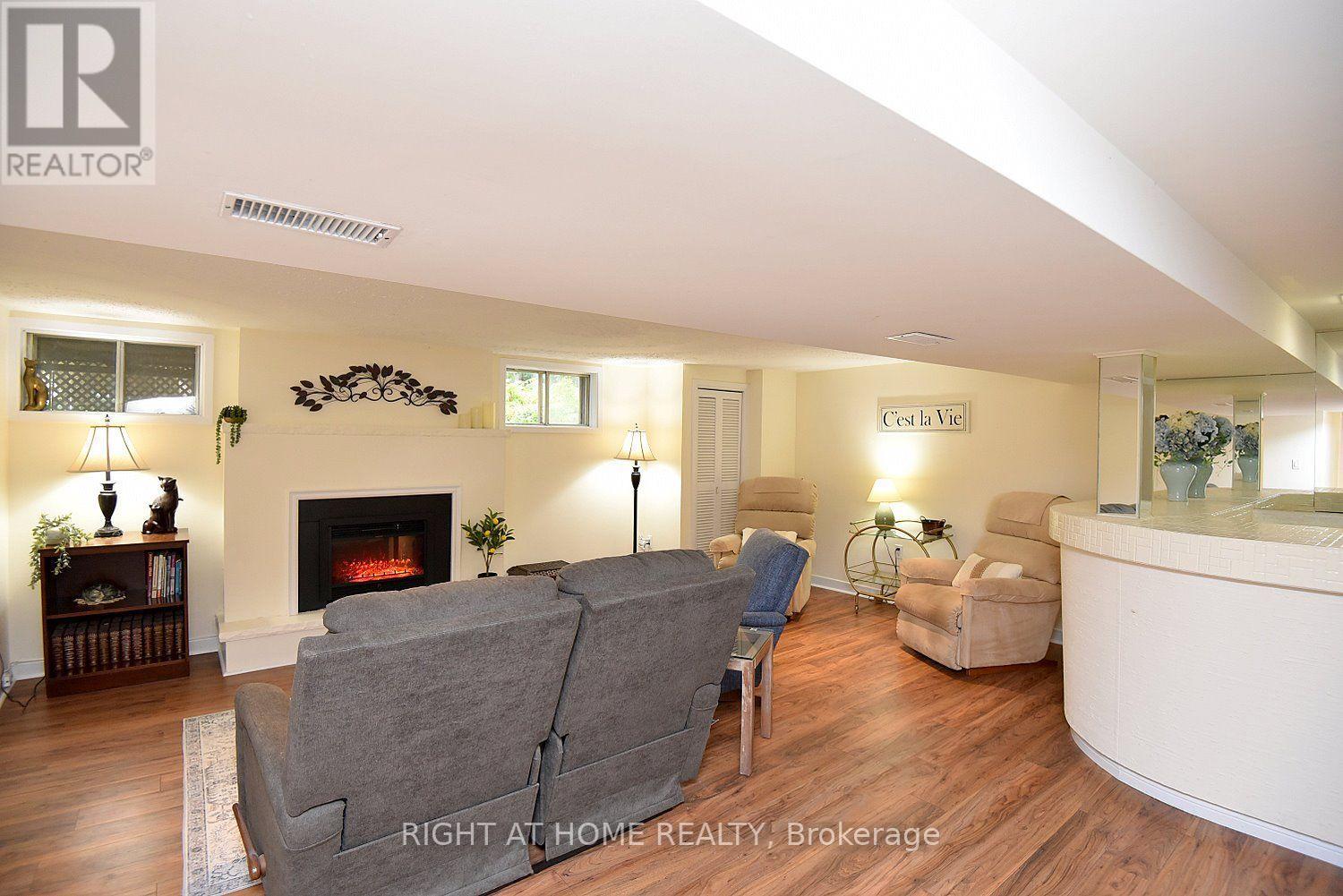 936 Boothman Avenue, Burlington, Ontario  L7T 1P6 - Photo 20 - W13719152