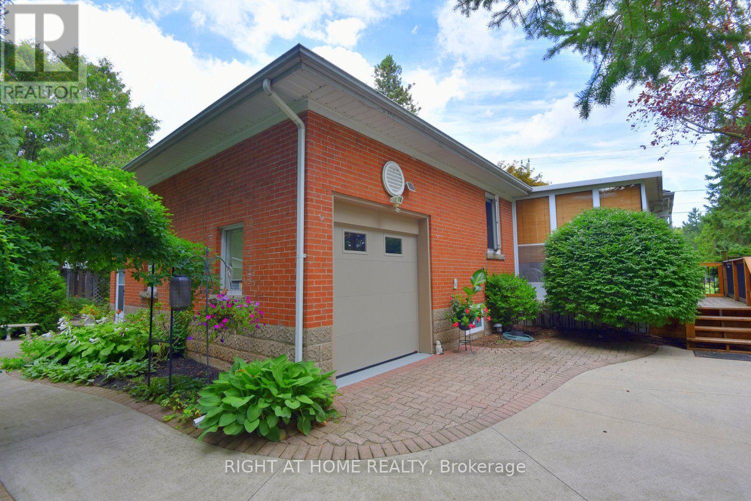 936 Boothman Avenue, Burlington, Ontario  L7T 1P6 - Photo 27 - W13719152