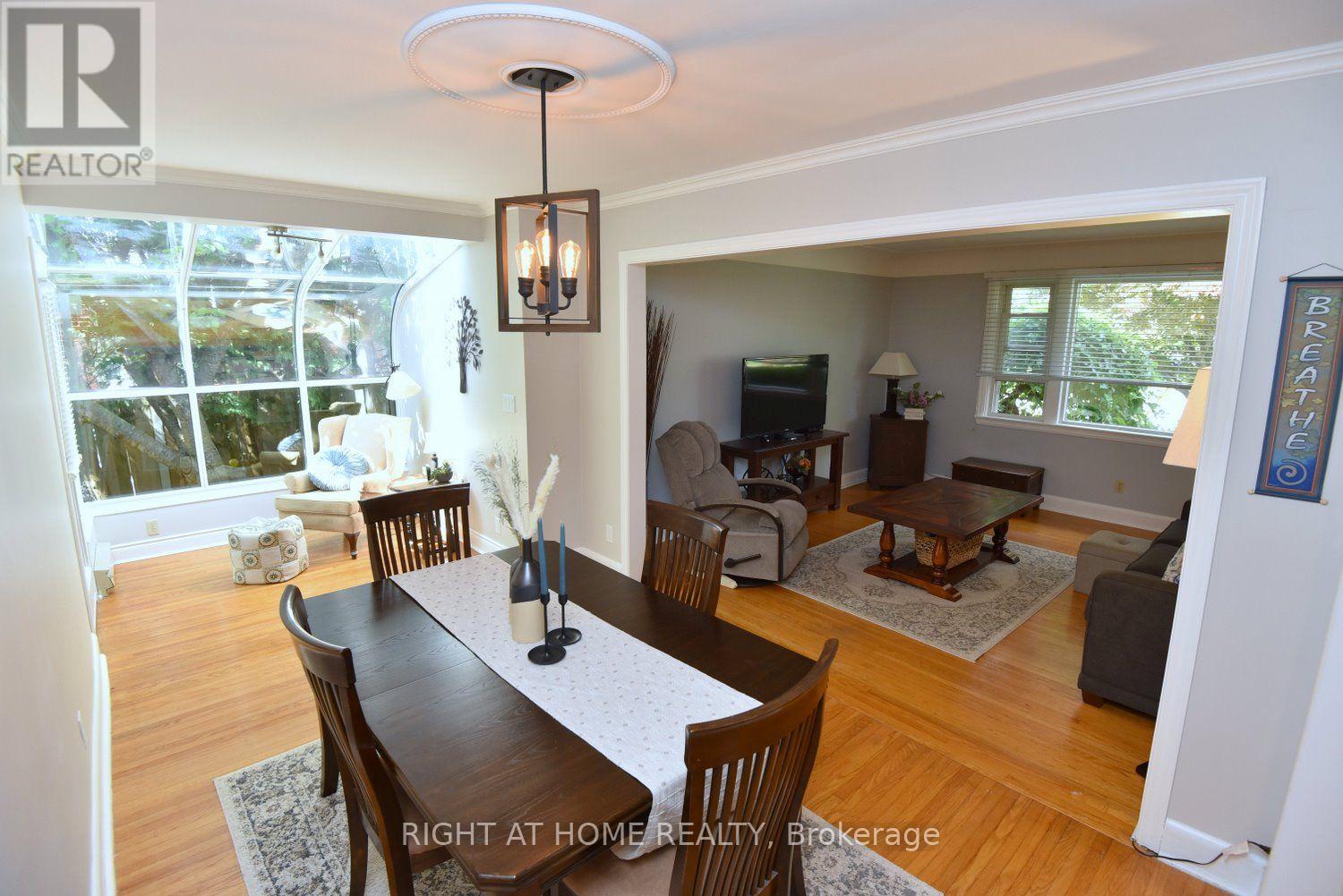 936 Boothman Avenue, Burlington, Ontario  L7T 1P6 - Photo 6 - W13719152