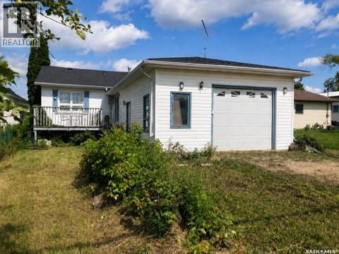 43 1st Avenue NW, Preeceville, Saskatchewan  S0A 3B0 - Photo 3 - SK046829