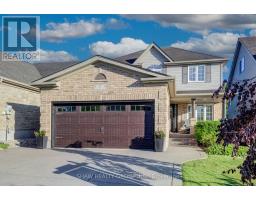 7 HOUSLER LANE, Cambridge, Ontario