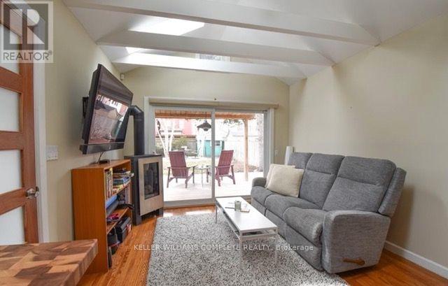 27 Mill Street, Hamilton, Ontario  L8R 2E2 - Photo 3 - X13719132