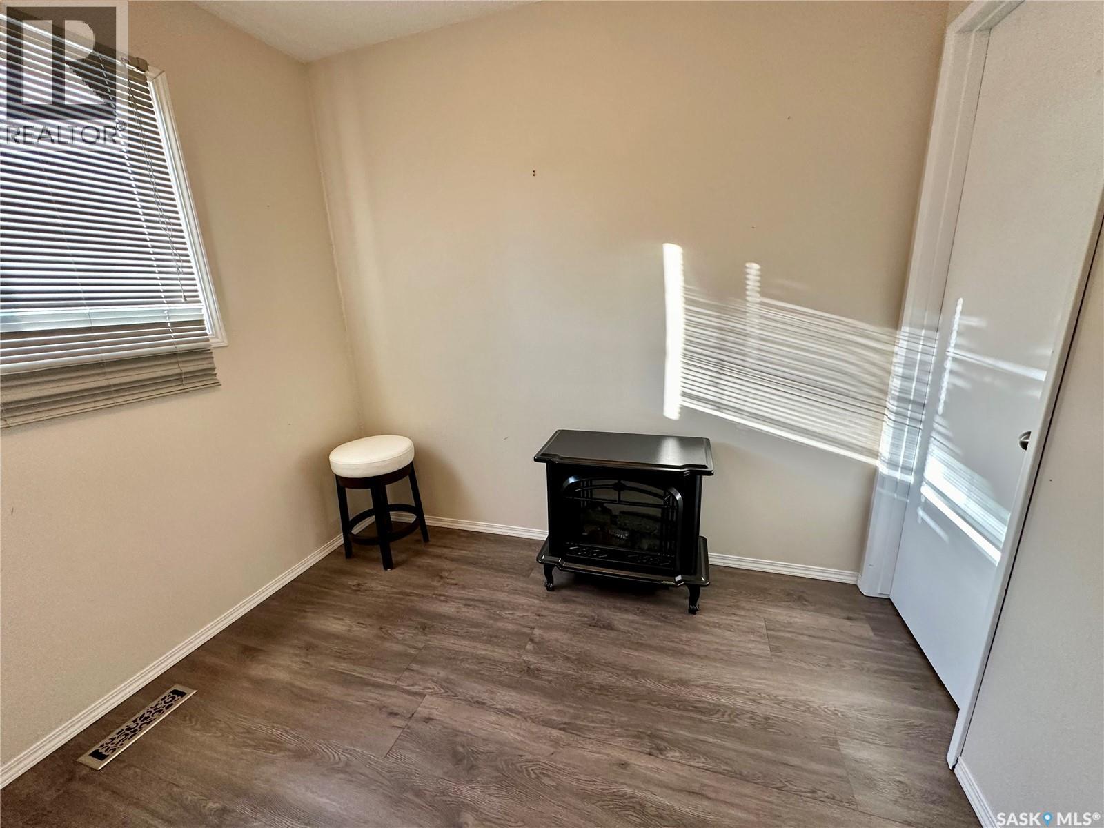 510 Bray Street E, Swift Current, Saskatchewan  S9H 4E3 - Photo 14 - SK046741