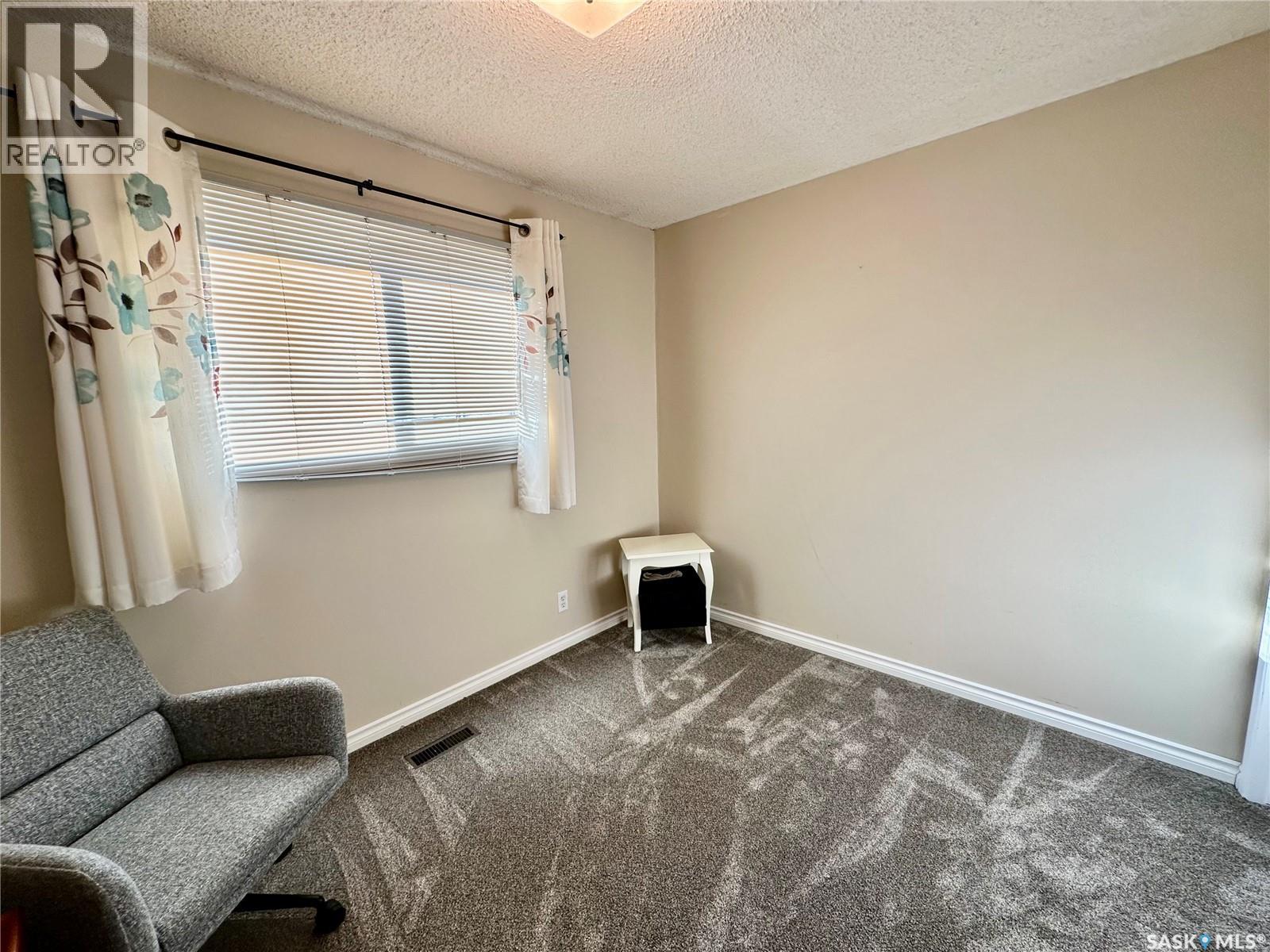 510 Bray Street E, Swift Current, Saskatchewan  S9H 4E3 - Photo 23 - SK046741