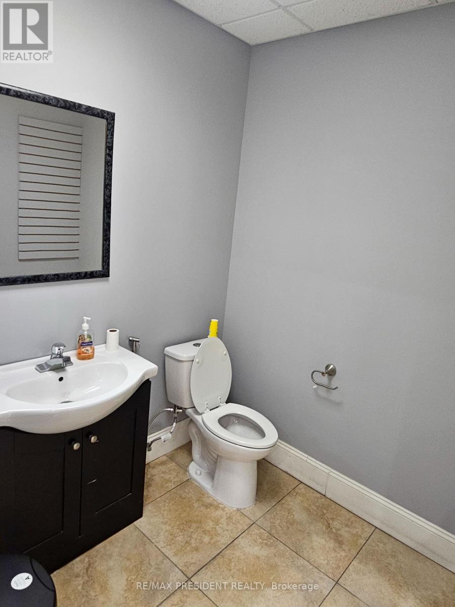 Main - 6923 Steeles Avenue W, Toronto, Ontario  M9W 6T6 - Photo 14 - W13718948