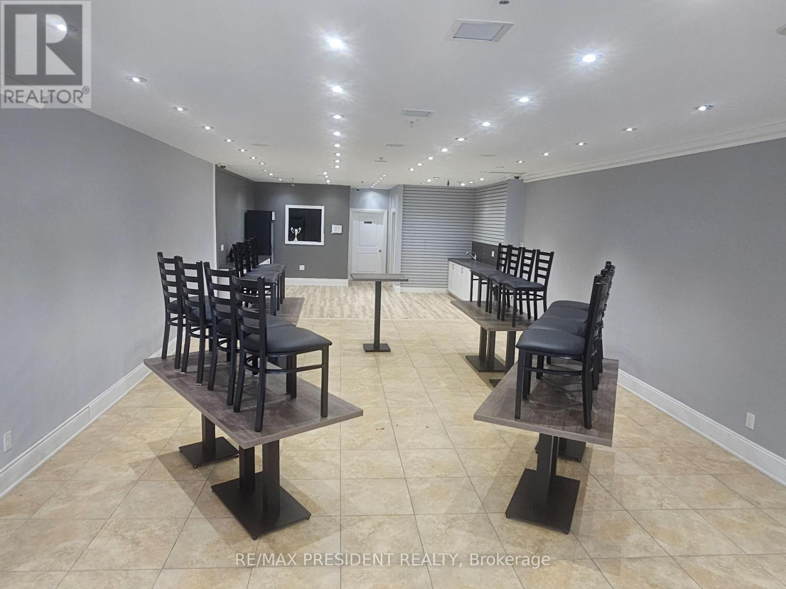 Main - 6923 Steeles Avenue W, Toronto, Ontario  M9W 6T6 - Photo 6 - W13718948