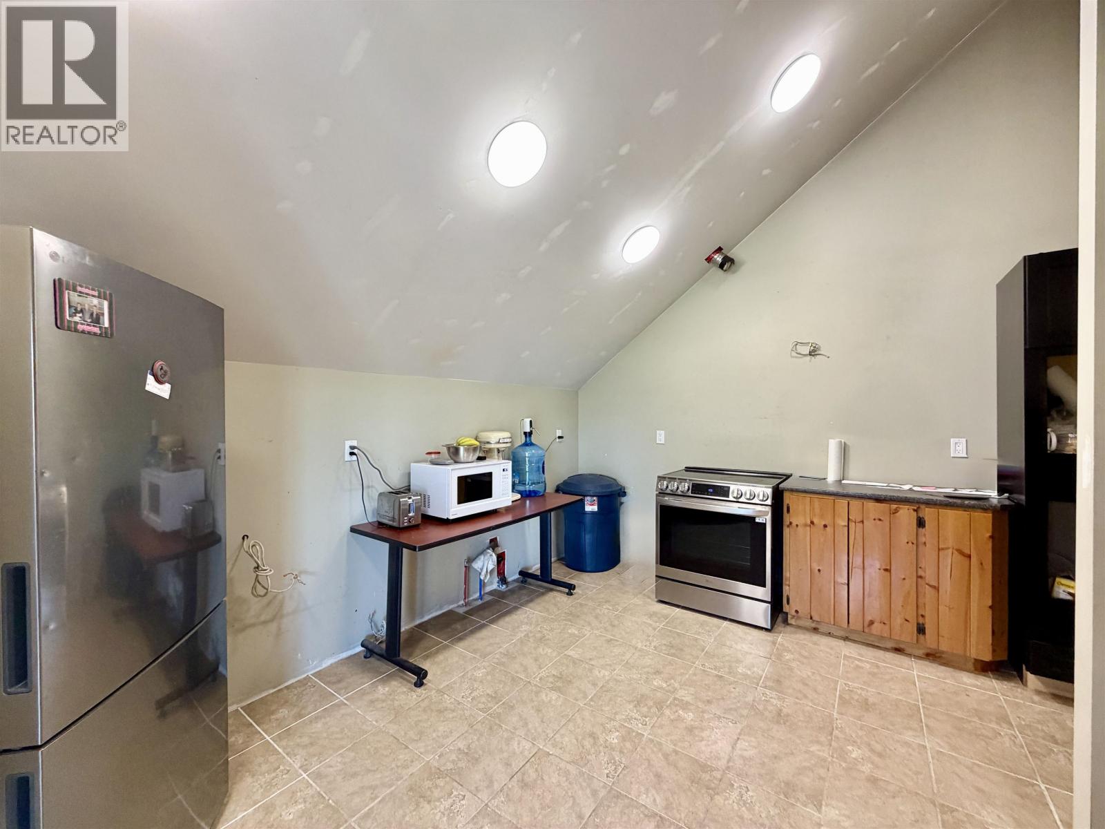 6611 Biss Road, Forest Grove, British Columbia  V0K 1M0 - Photo 12 - R3159424