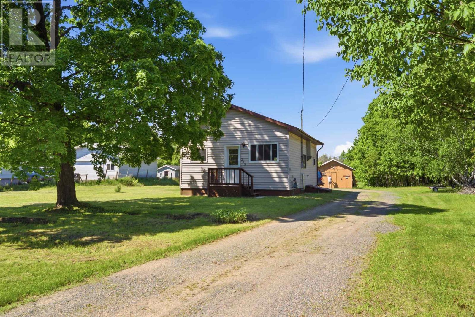 252 Youngfox RD, Blind River, Ontario