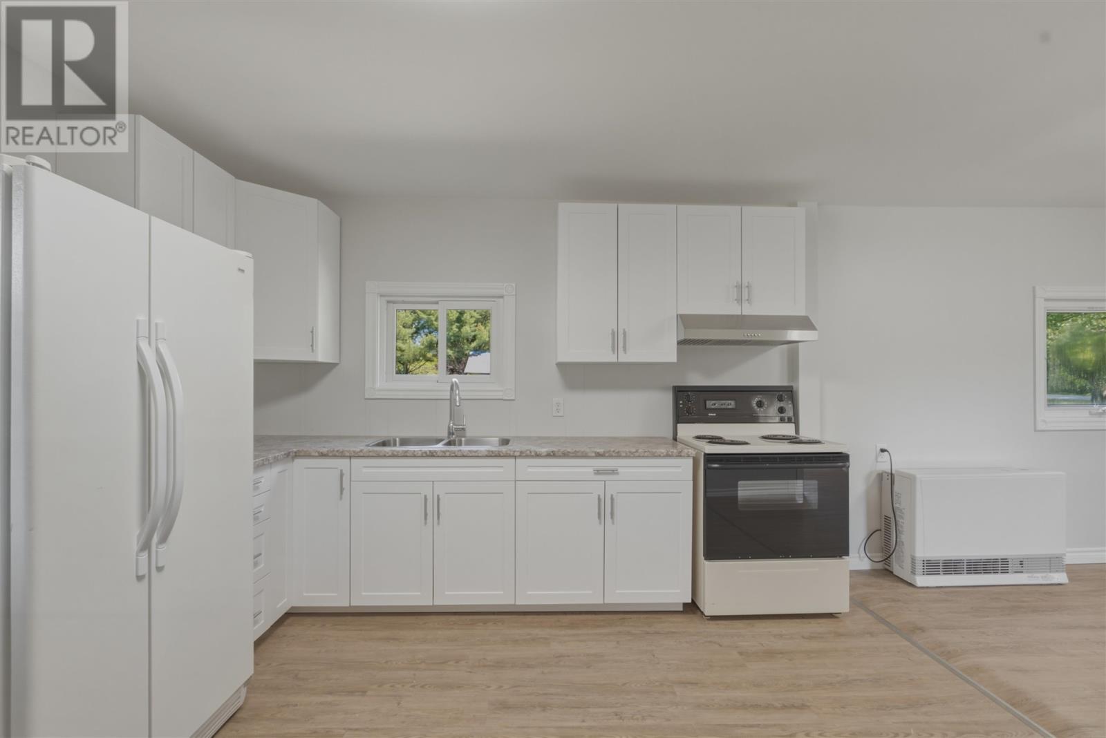 252 Youngfox Rd, Blind River, Ontario  P0R 1B0 - Photo 10 - SM261470