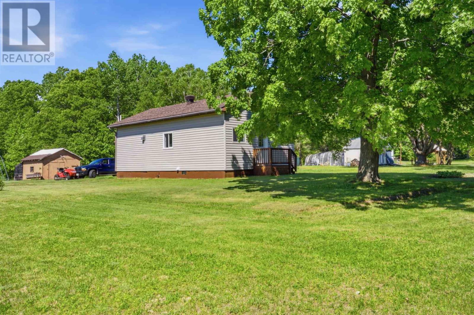 252 Youngfox Rd, Blind River, Ontario  P0R 1B0 - Photo 18 - SM261470
