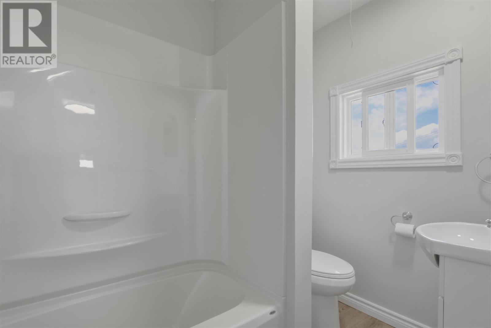 252 Youngfox Rd, Blind River, Ontario  P0R 1B0 - Photo 15 - SM261470