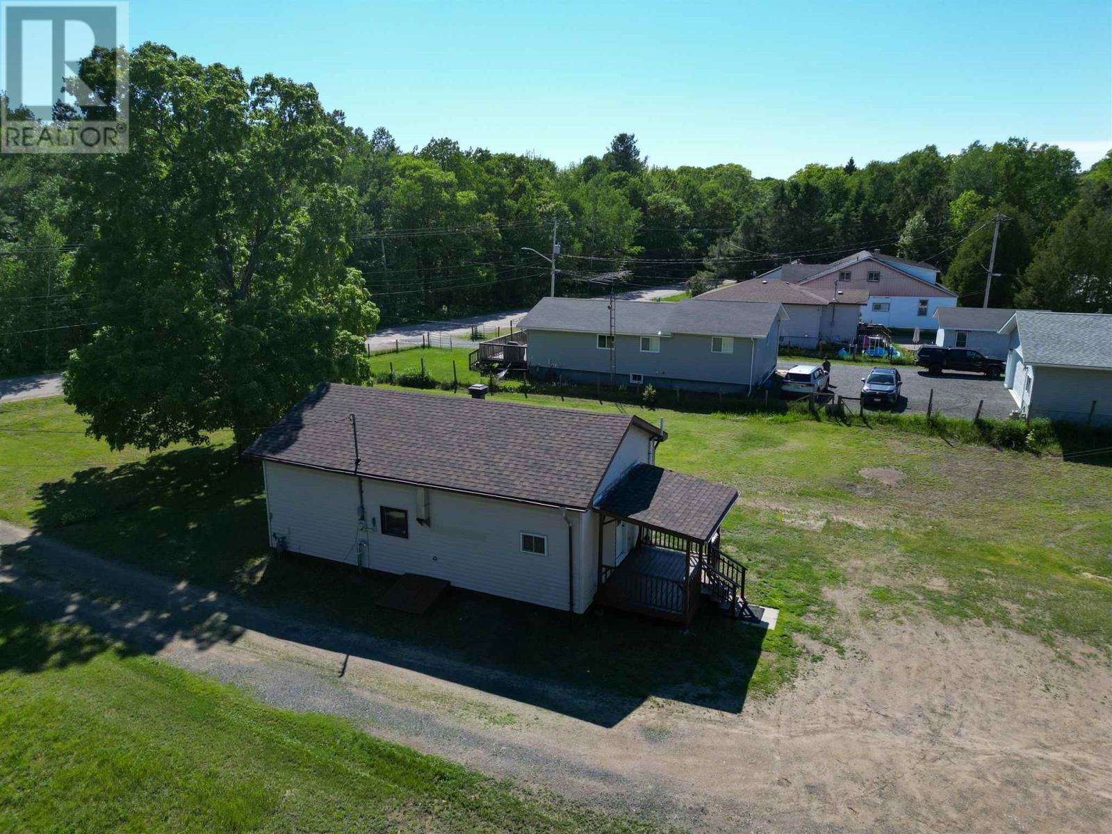 252 Youngfox Rd, Blind River, Ontario  P0R 1B0 - Photo 30 - SM261470