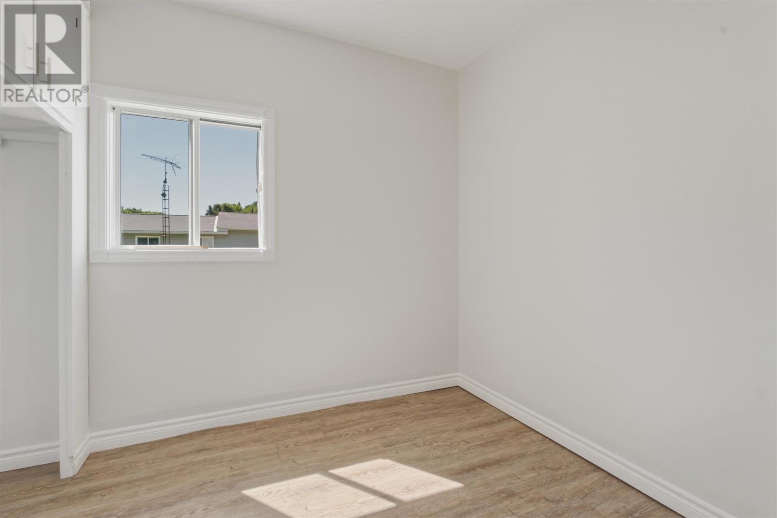 252 Youngfox Rd, Blind River, Ontario  P0R 1B0 - Photo 6 - SM261470