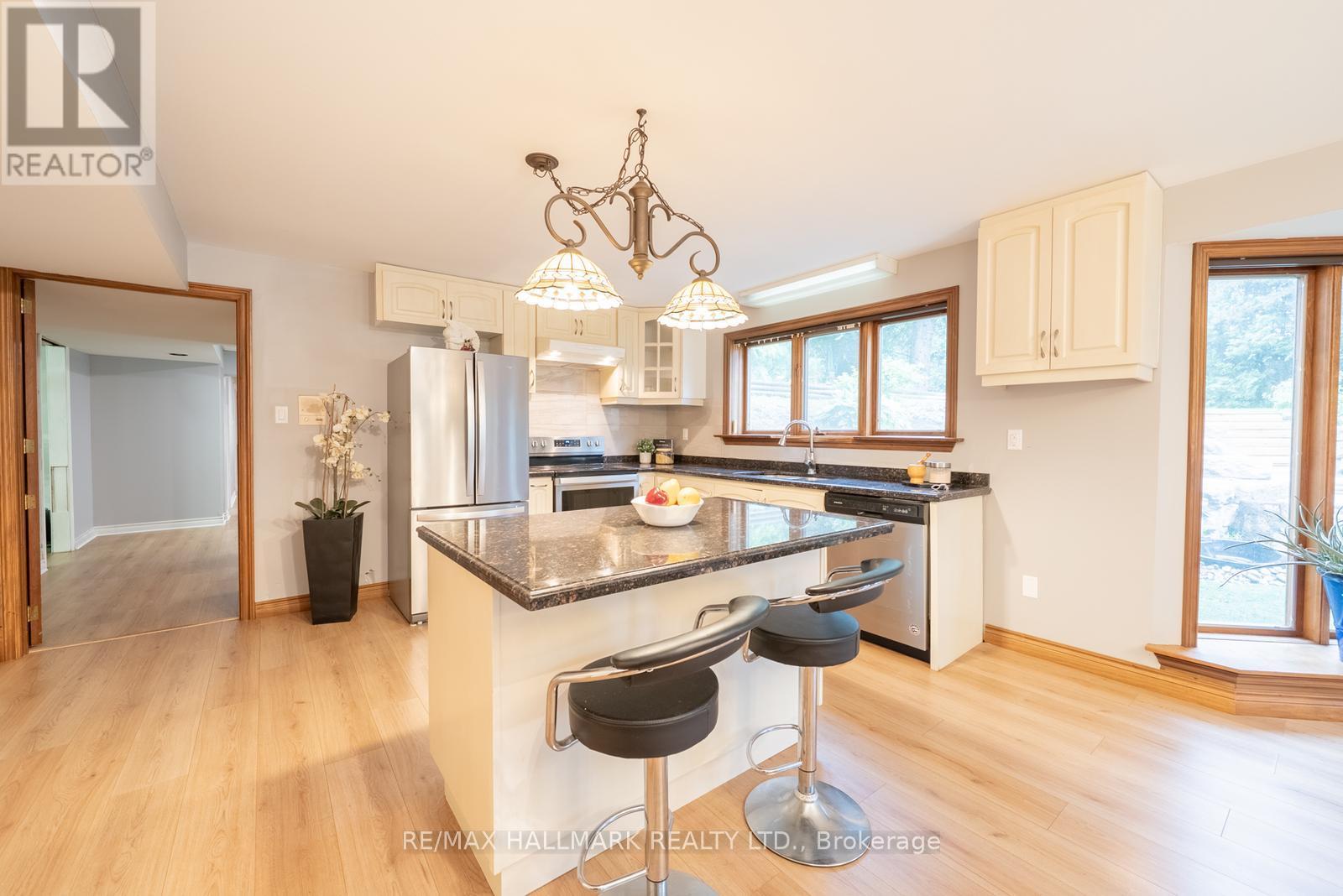 3 Marilyn Avenue, Whitchurch-Stouffville, Ontario  L4A 2C8 - Photo 34 - N12947876