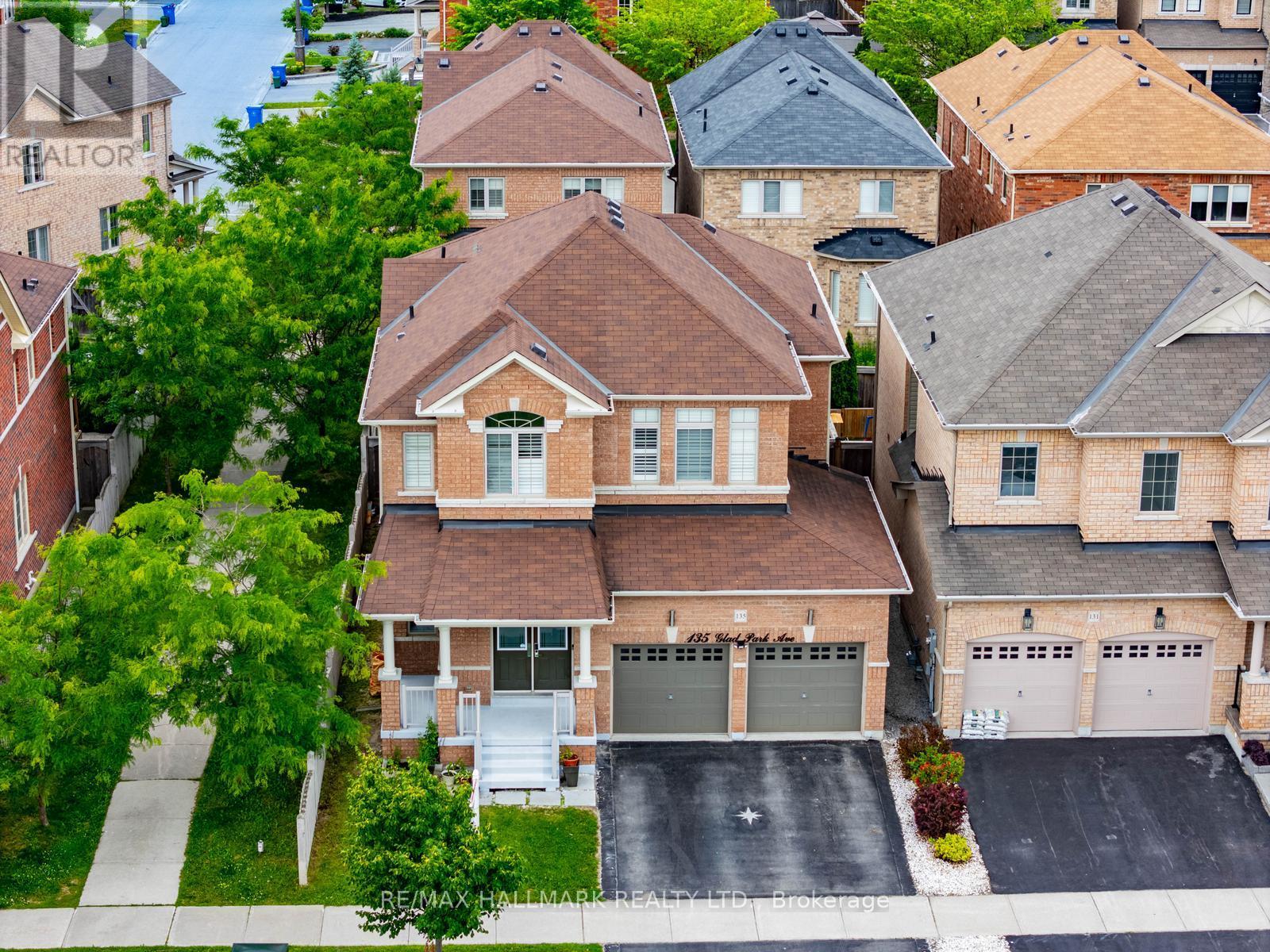 135 GLAD PARK AVENUE, Whitchurch-Stouffville, Ontario