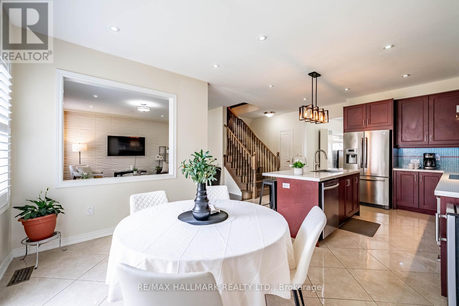 135 Glad Park Avenue, Whitchurch-Stouffville, Ontario  L4A 1X5 - Photo 15 - N13499678