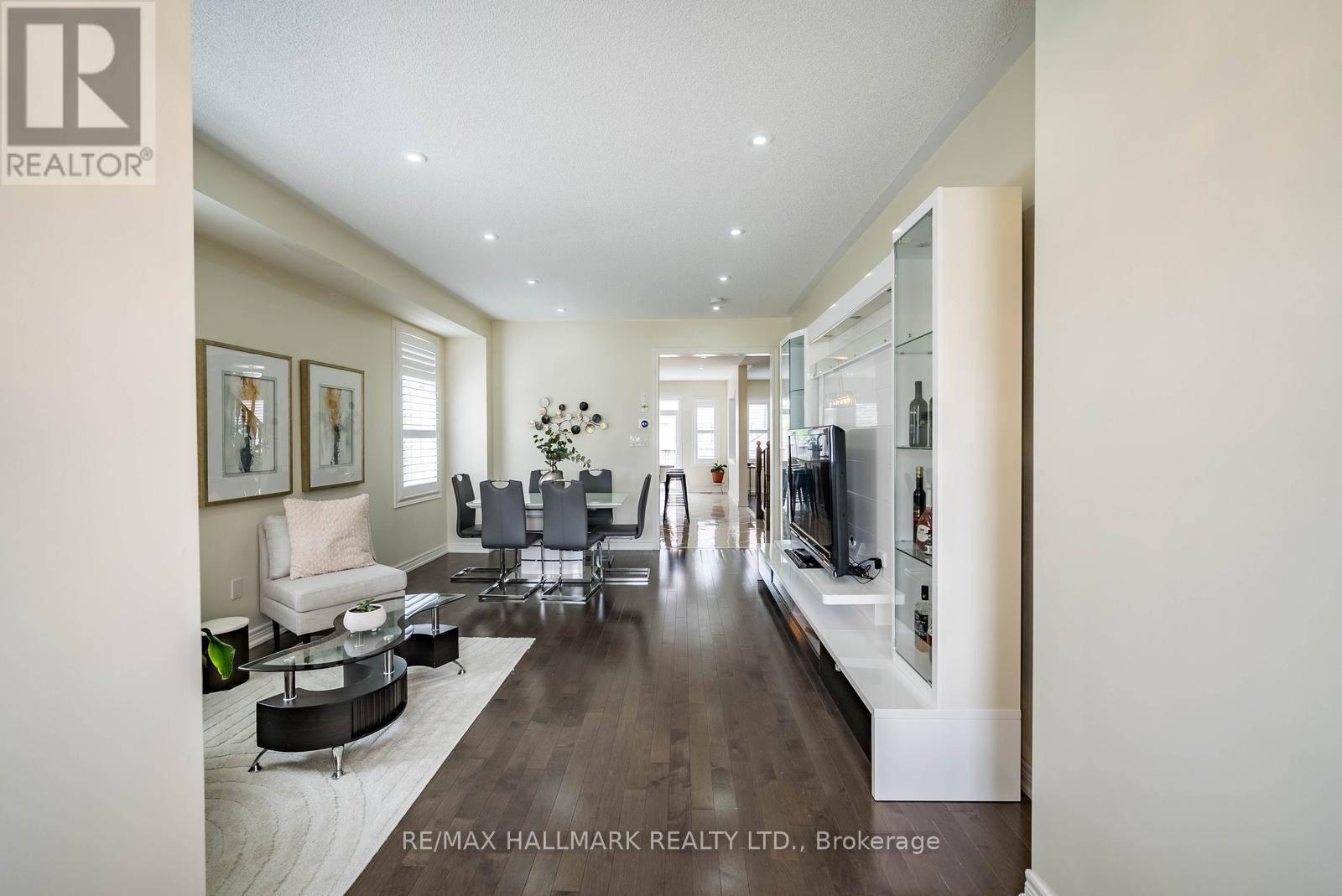 135 Glad Park Avenue, Whitchurch-Stouffville, Ontario  L4A 1X5 - Photo 5 - N13499678
